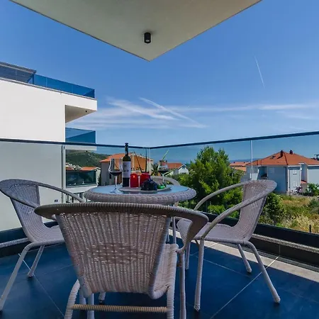 Linda アパート *